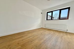 Bedroom- click for photo gallery